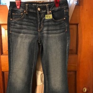 American Eagle size 8 Short Boho Artist Jeans